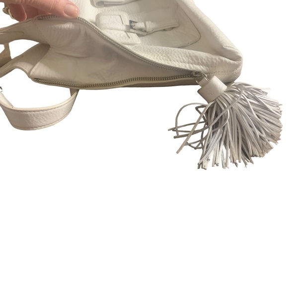 White Genuine Leather Brooks Brothers Tassel Zipper Gusset Handbag - Picture 7 of 16
